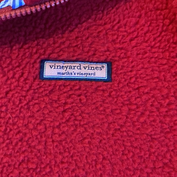 Lovely Vineyard Vines Sherpa 1/4 zip pullover - Picture 3 of 7